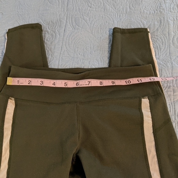 Fabletics Olive Green/Cream Athletic Leggings XXS - Picture 12 of 13